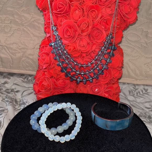 Chic Blue Beaded Necklace and Bracelet Set - Picture 1 of 5